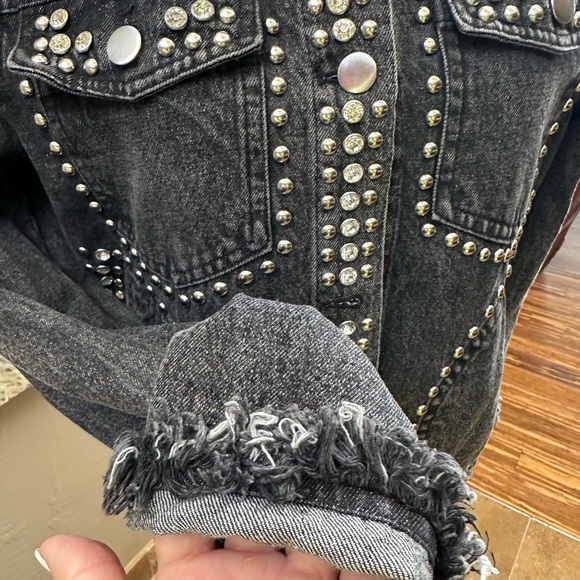 Aqua Luxe SM metal studded denim jean jacket handpainted horse native American - Picture 7 of 11